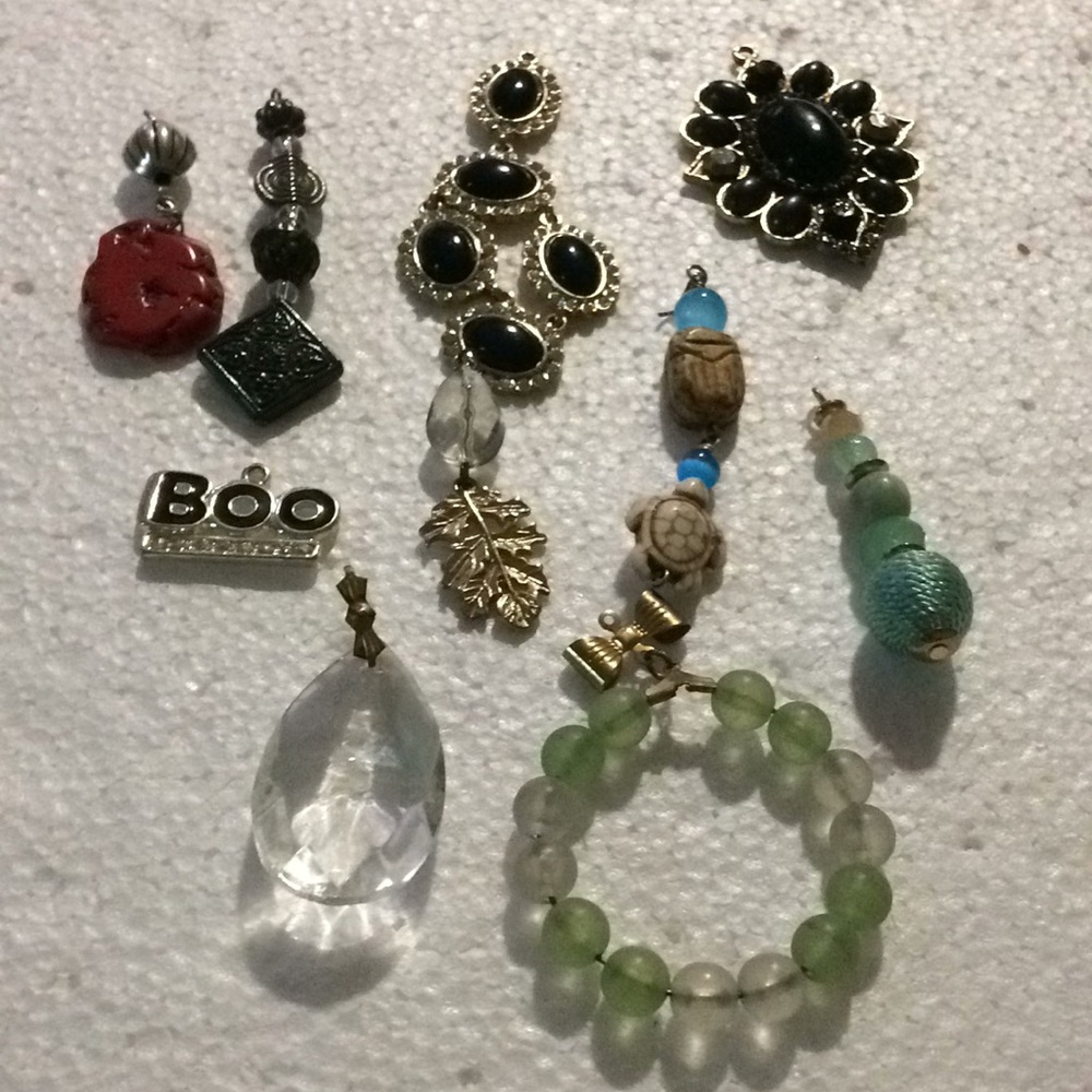 Vintage lot of pendent